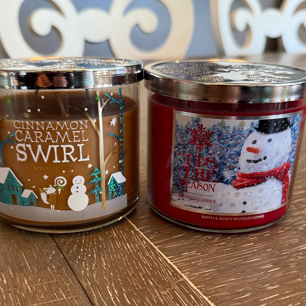 Bath & Body Works Christmas Candles cinnamon caramel swirl & Tis the season